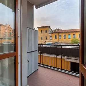 Cosy With Balcony! Apartamento